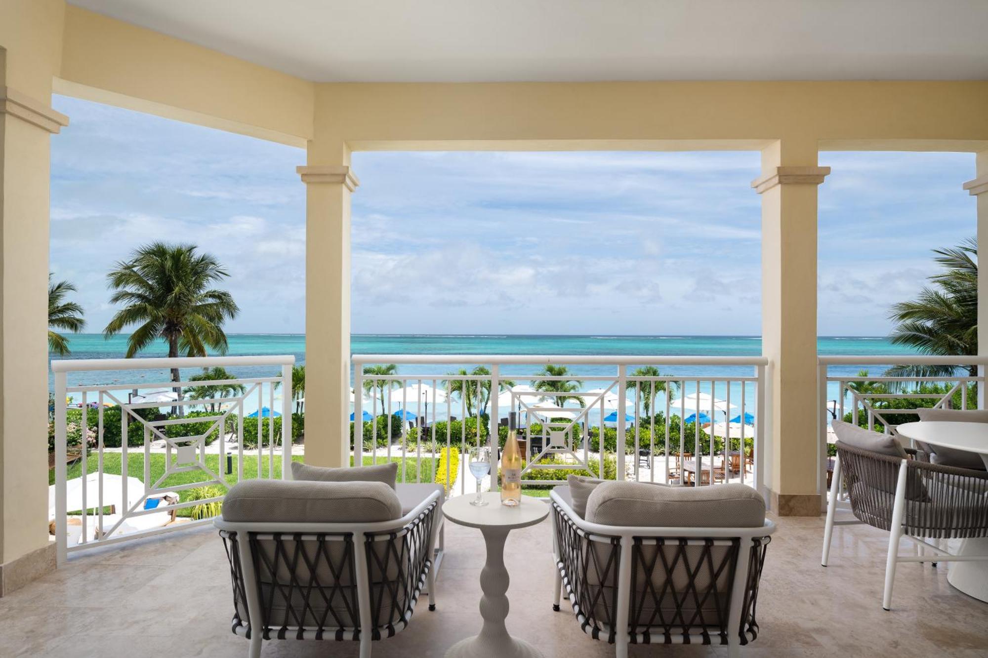 Windsong On The Reef Hotel Grace Bay Eksteriør billede