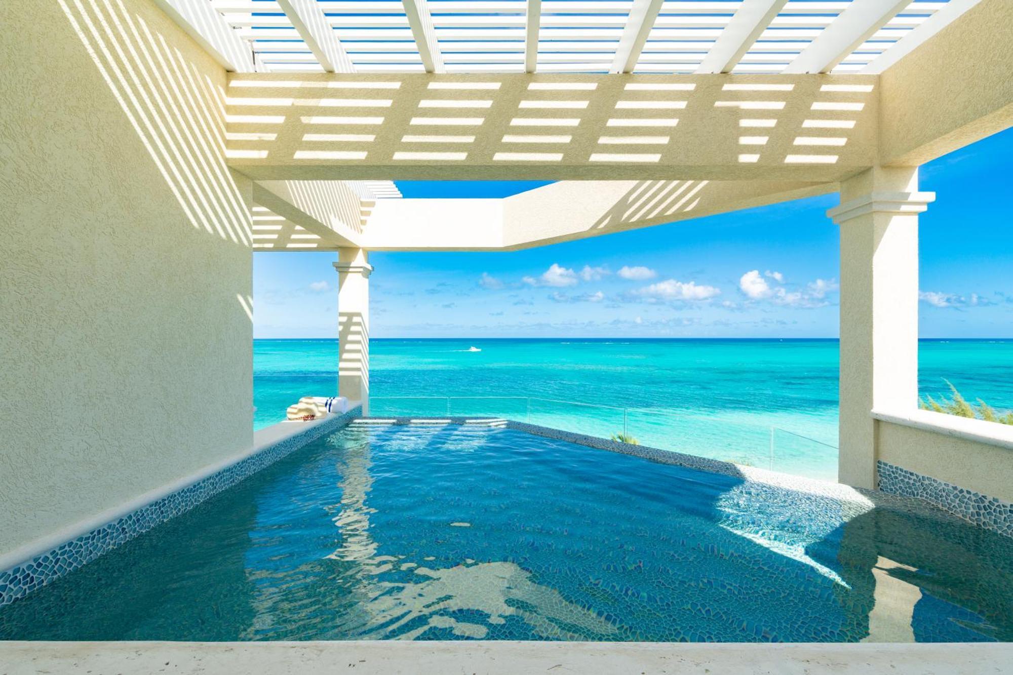 Windsong On The Reef Hotel Grace Bay Eksteriør billede